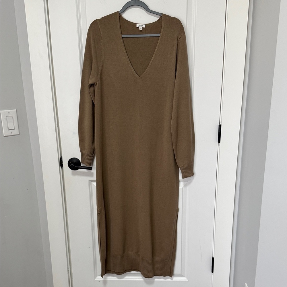 Splendid Cella Janeblog Long Sleeve Tan Midi Sweater Dress size Large - Picture 3 of 8